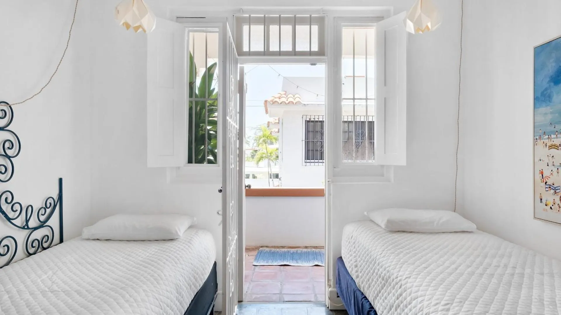 Apartment 2Br W Private Roofdeck, Steps To Sand! Gen Ac - 20 Up San Juan Puerto Rico