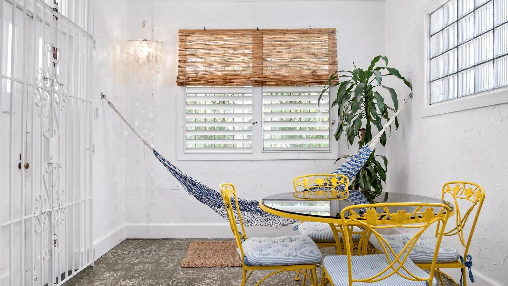 2Br W Private Roofdeck, Steps To Sand! Gen Ac - 20 Up San Juan Apartment